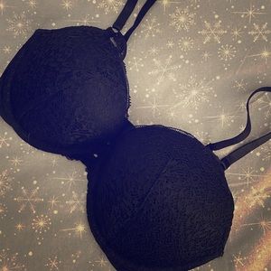 Black Victoria Secret push-up bra
